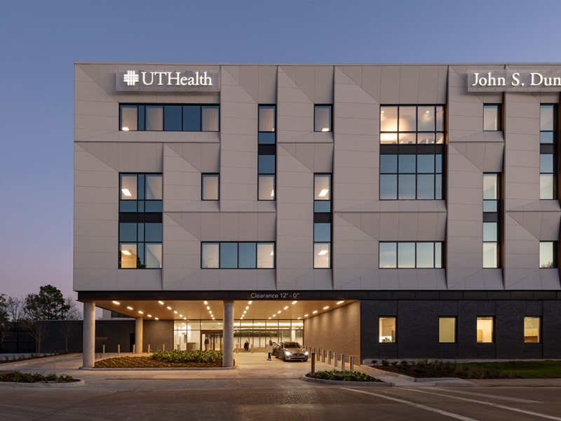 UT Health Science Center in Houston, TX ECO Cladding’s Vci.10 and Hci.11 sub-framing system